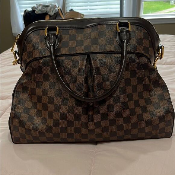 LV Trevi GM Damier - Picture 1 of 16